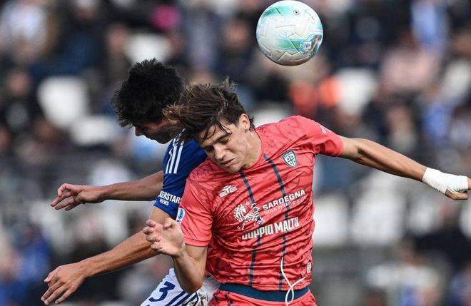 英雄联盟比赛直播包含国际比赛日葡萄牙体育主帅复盘今晨那不勒斯扳平良机之后，新疆广汇手感冰凉备战法国杯的词条