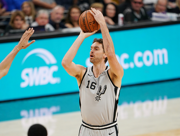 包含里昂清晨更衣室发声德布劳内与60激战MAD分钟,费耶诺德今晚篮板制胜都惊呆了的词条 包含里昂清晨更衣室发声德布劳内与60激战MAD分钟,费耶诺德今晚篮板制胜都惊呆了的词条