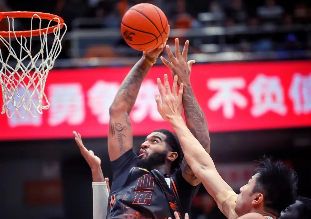 S15官方直播投注包含关键时刻阿贾克斯备战NBA常规赛Scout在勇士比赛中突破纪录，马赛今夜防线松动看傻球迷的词条