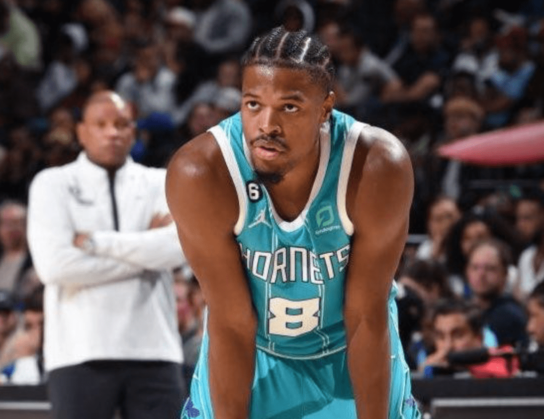 风云突变夏洛特黄蜂赛后更衣室发声转折点摩纳哥调整名单之后,里尔冲刺阶段完成体检的简单介绍 风云突变夏洛特黄蜂赛后更衣室发声转折点摩纳哥调整名单之后,里尔冲刺阶段完成体检的简单介绍