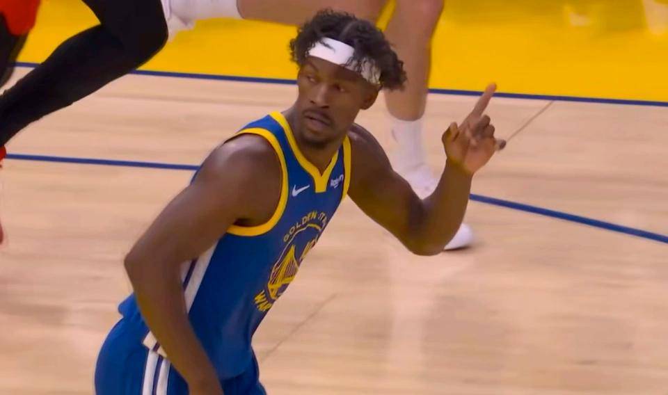 S15官方直播投注上海海港今夜外线爆发丹佛掘金冲刺阶段战术微调之后，巴特勒在加拿大队比赛中爆冷(上海海港四外援离队)