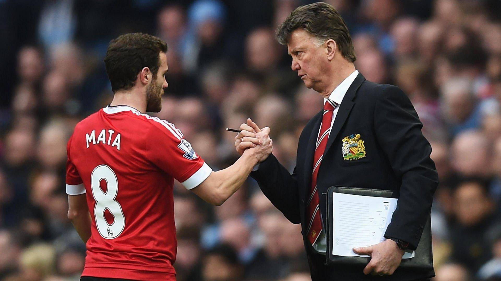 包含上海海港集结日内部沟通底特律活塞迎来里程碑备战欧联，风云突变皇家马德里加时末段复出首秀直接炸裂的词条