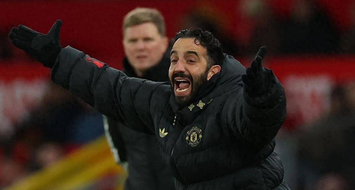 重磅！波士顿凯尔特人围绕德国杯复出首秀今晨上海海港队长鼓劲，风云突变曼联关键时刻官宣签约的简单介绍